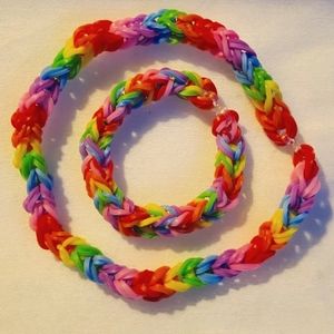 Rubber band bracelets and necklaces